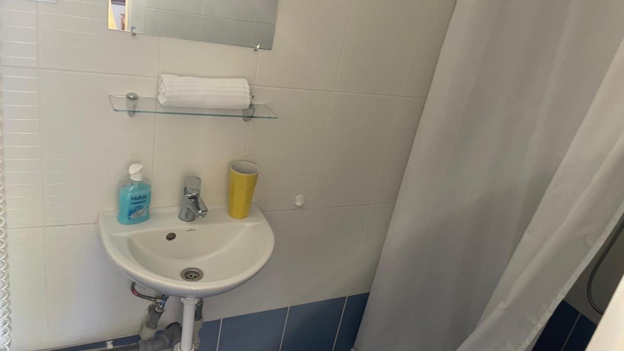 Szin-Haz Apartman (Adults Only) Leilighet Gyula Eksteriør bilde