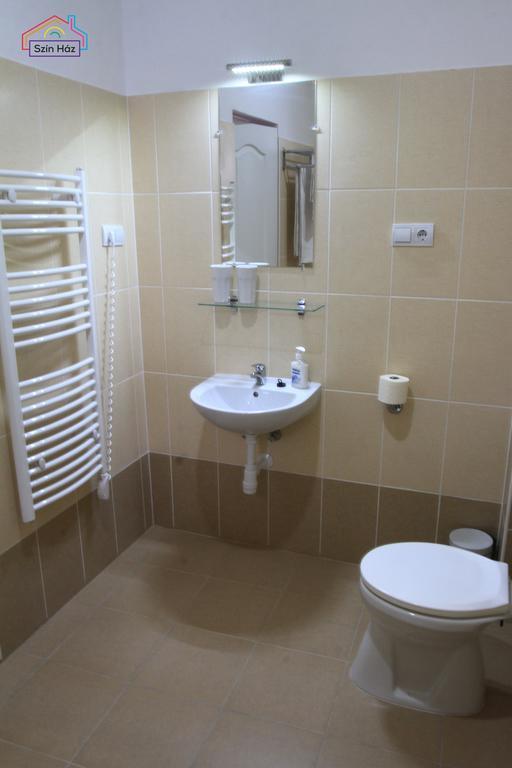 Szin-Haz Apartman (Adults Only) Leilighet Gyula Rom bilde